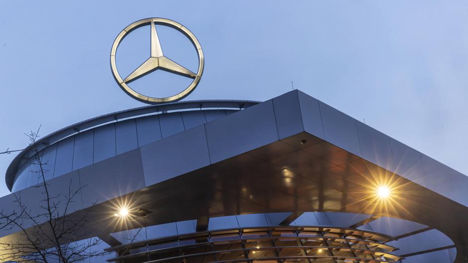 Mercedes-Benz extends contract with Team X early